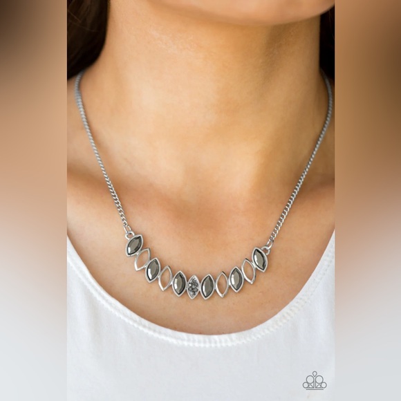 paparazzi Jewelry - ❤️‍🔥5/$25❤️‍🔥 Get Your Moneys Worth Silver Necklace
